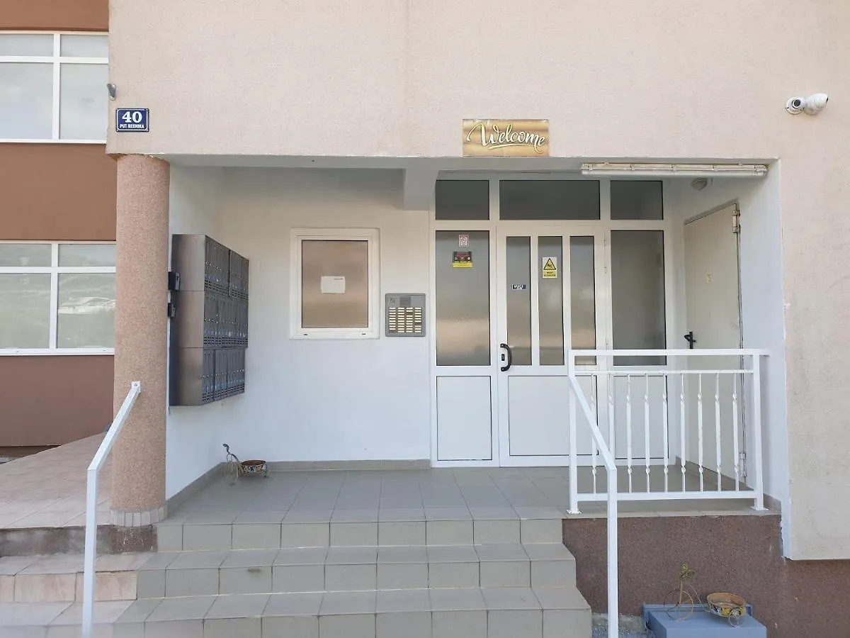 Apartment Eso Kastela Croatia